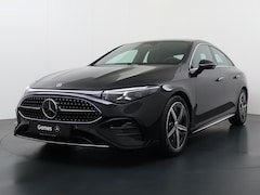 Mercedes-Benz CLA-Klasse - 180 Business Solution AMG | Panoramadak | Adaptieve Cruise Control | Dodehoekassistent | V