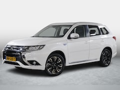 Mitsubishi Outlander - 2.0 PHEV Instyle SOH 87.7% | Clima | Leder | DAB | Camera | Trekhaak