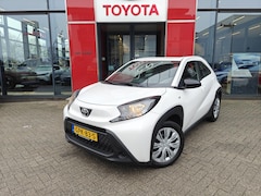 Toyota Aygo X - 1.0 VVT-i MT Play NL Auto Apple Carplay/Android Auto