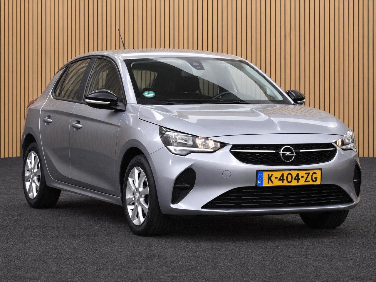 Opel Corsa - 1.2 Edition | Navi / Cruise / LMV - AutoWereld.nl
