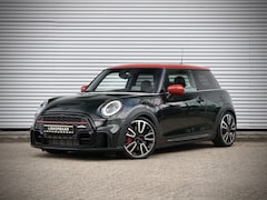MINI John Cooper Works - 2.0 231pk | Facelift | Alle opties | Panodak | H&K | Black Pack
