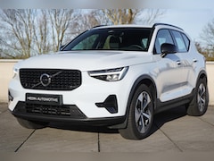 Volvo XC40 - 2.0 B4 Plus Dark 2.000 kg trekgewicht | ALL Season banden | Adaptieve Cruise Control | Pil