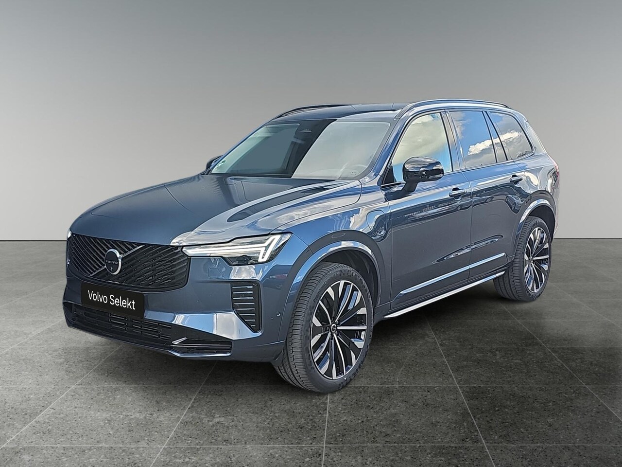 Volvo XC90 - 2.0 T8 Plug-in hybrid AWD Plus Dark | 360 graden camera | Harman/Kardon | Stoelverwarming - AutoWereld.nl