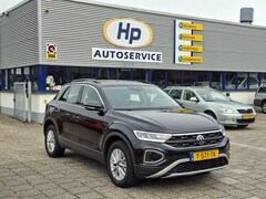 Volkswagen T-Roc - 1.0 TSI Life Adaptive Cruise Climate Control DigiDash ParkAssist Carplay Full LED