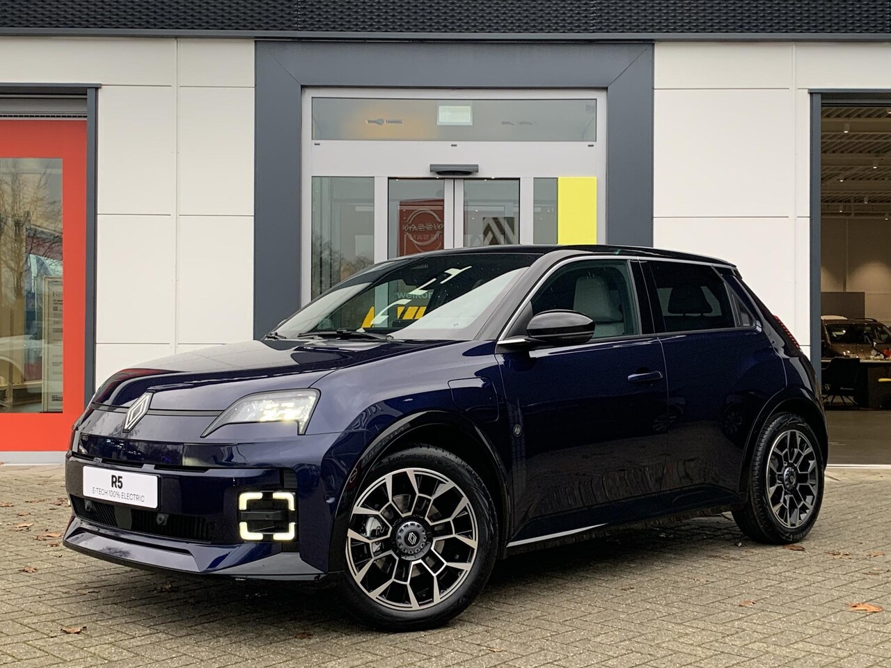 Renault 5 - comfort range Roland-Garros 52 kWh | Demo | Pack safety & advanced driving assist | Adapti - AutoWereld.nl