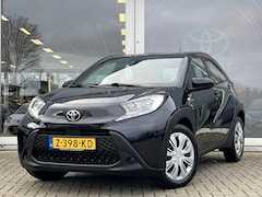 Toyota Aygo X - 1.0 VVT-i S-CVT Play l automaat | Apple Carplay/Android Auto | Camera | 1e eigenaar | gara