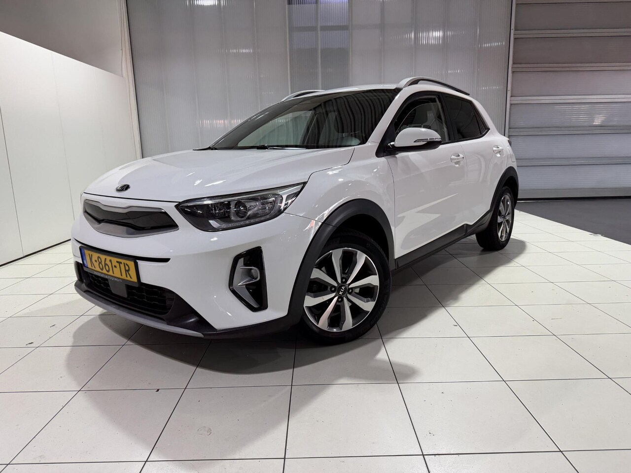 Kia Stonic - 1.0 T-GDi MHEV DynamicPlusLine Apple Carplay/Android Auto, Navigatie, Camera, - AutoWereld.nl