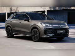 Volkswagen T-Roc - R-Line Edition | 'App-Connect' draadloze smartphone integratie | 30, 5 cm display met 2D e