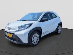 Toyota Aygo X - 1.0 VVT-i MT Play |BTWauto| Airco | Pcam | Navi by App |