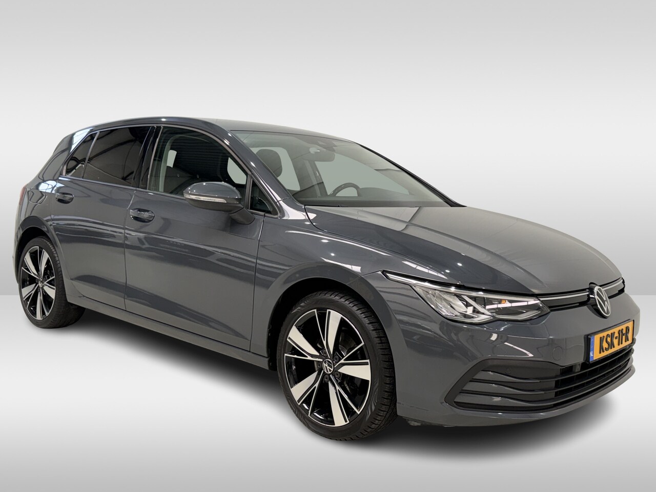 Volkswagen Golf - 1.0 eTSI 110pk DSG | Acc | Navi | Camera - AutoWereld.nl