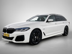 BMW 5-serie Touring - 530e High Executive M-Sport / Anniversary / X-Drive / / Harman Kardon / Panoramadak / Mass