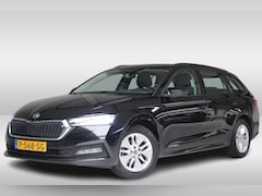 Skoda Octavia Combi - 1.0 e-TSI Business Edition Navigatie | Parkeersensoren achter | Led verlichting | El. acht