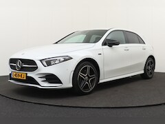 Mercedes-Benz A-klasse - 250e AMG Night-Pack Camera 18'LMV Carplay Sfeerverlichting