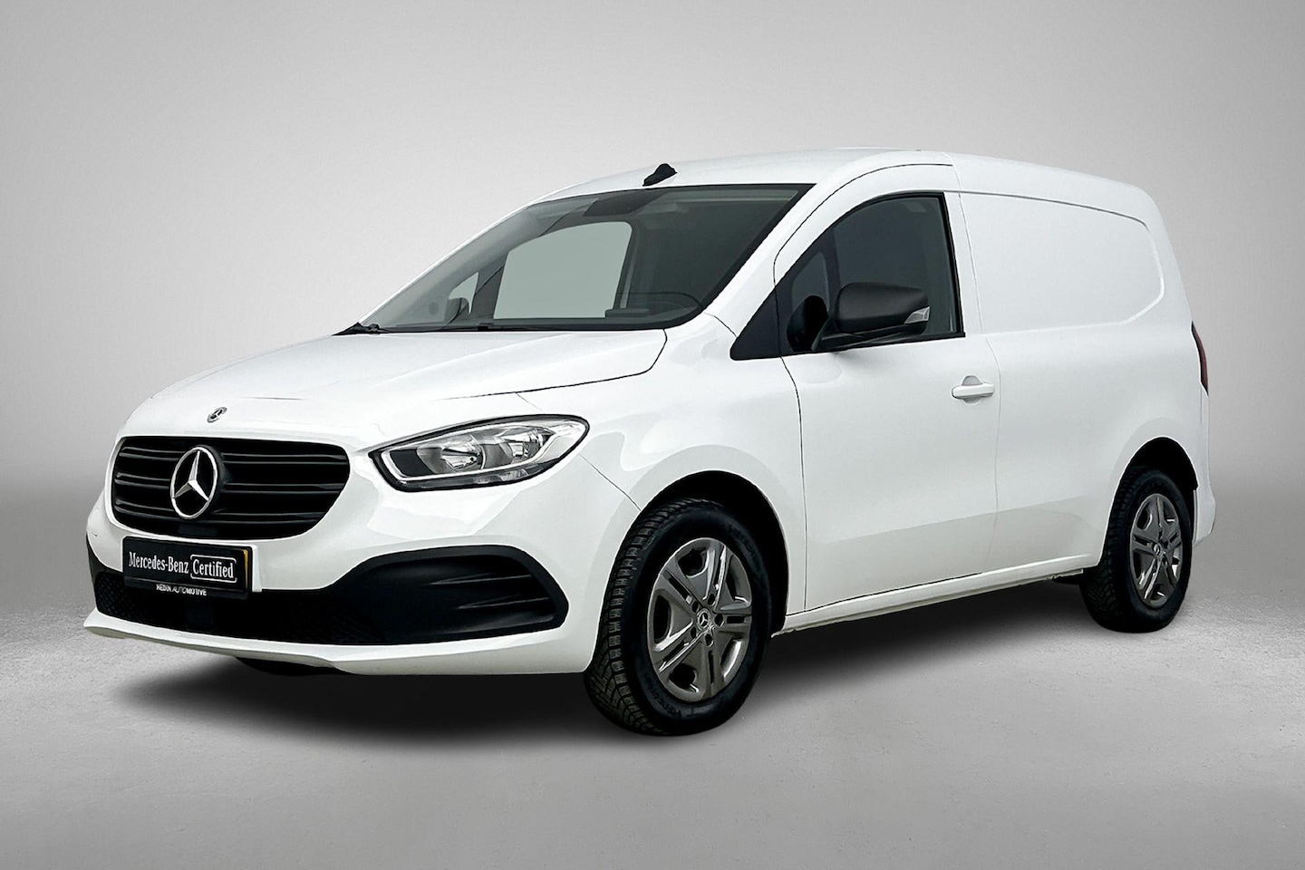 Mercedes-Benz Citan - 113 L1 Automaat Pro | Trekhaak | Climate Control | Camera | Cruise Control | Licht en Rege - AutoWereld.nl