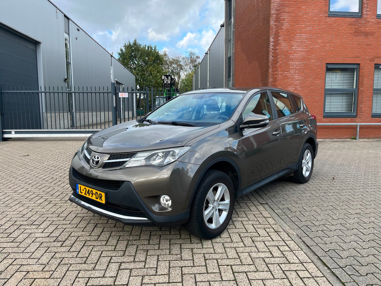 Toyota RAV4 - 2.0 Dynamic Limited 4WD 2.0 Dynamic Limited 4WD - AutoWereld.nl