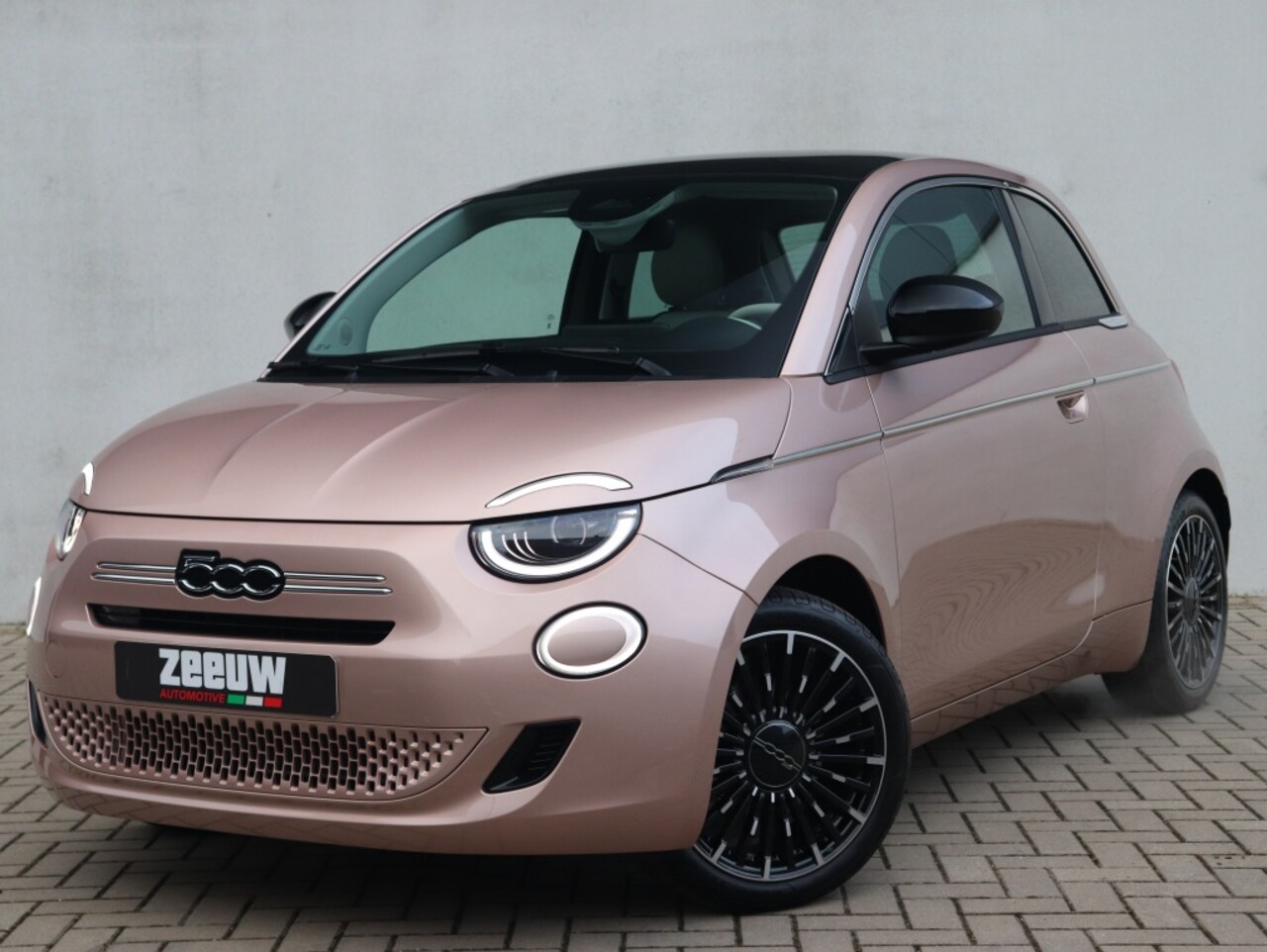 Fiat 500 - 1.0 Hybrid La Prima | Pano | Camera | Carplay - AutoWereld.nl