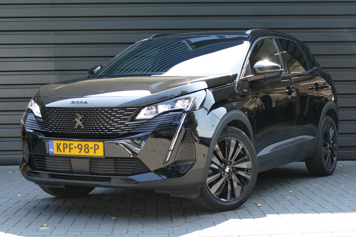 Peugeot 3008 - 1.2 PureTech GT / FULL-LED / ACHTERUITCAMERA / KEYLESS START / V+A PDC / CRUISE CONTROL / - AutoWereld.nl