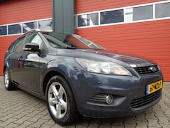 Ford Focus Wagon - 1.6 Comfort 101PK Airco Cruise LMV Trekhaak NL-Auto