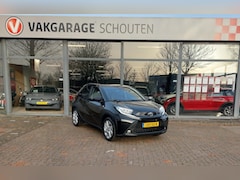 Toyota Aygo X - 1.0 VVT-i MT first
