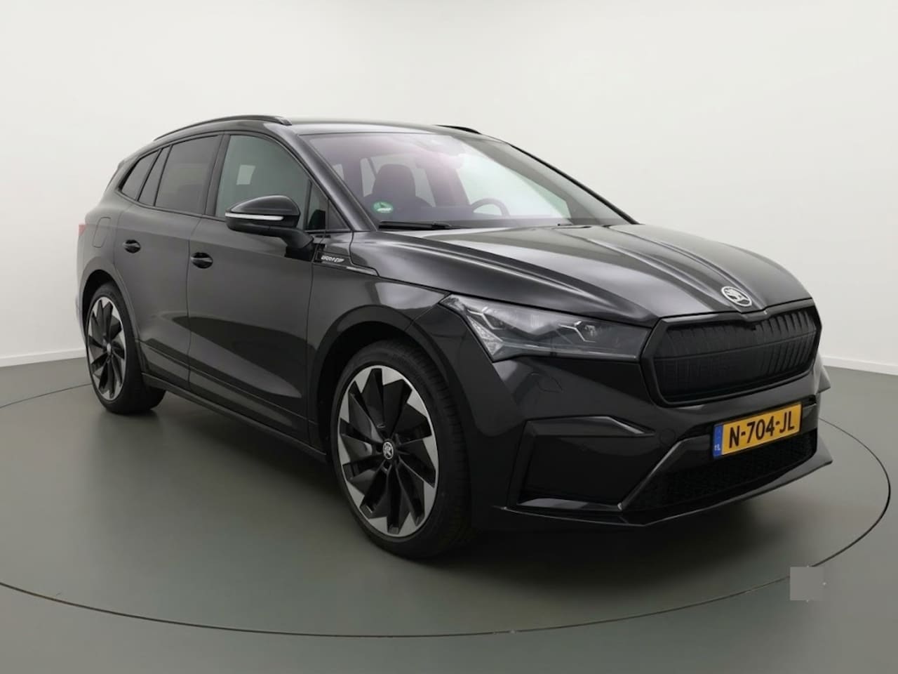 Skoda Enyaq iV - 60 Sportline | Geen import | Trekhaak | Camera | BlackPack | 91% SOH - AutoWereld.nl