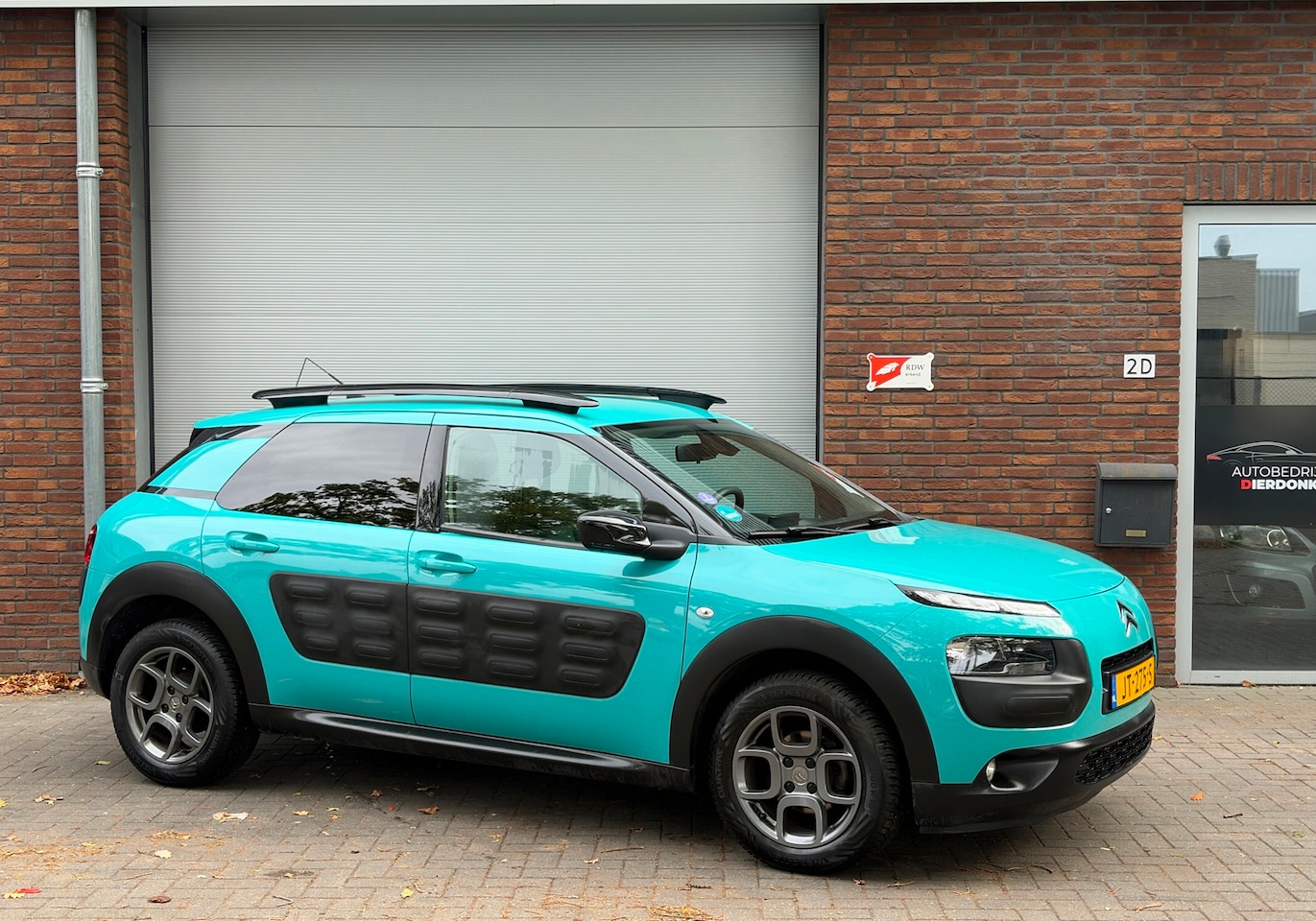 Citroën C4 Cactus - 1.2 PureTech Shine|AUTOMAAT|NIEUWE APK|NAVI - AutoWereld.nl