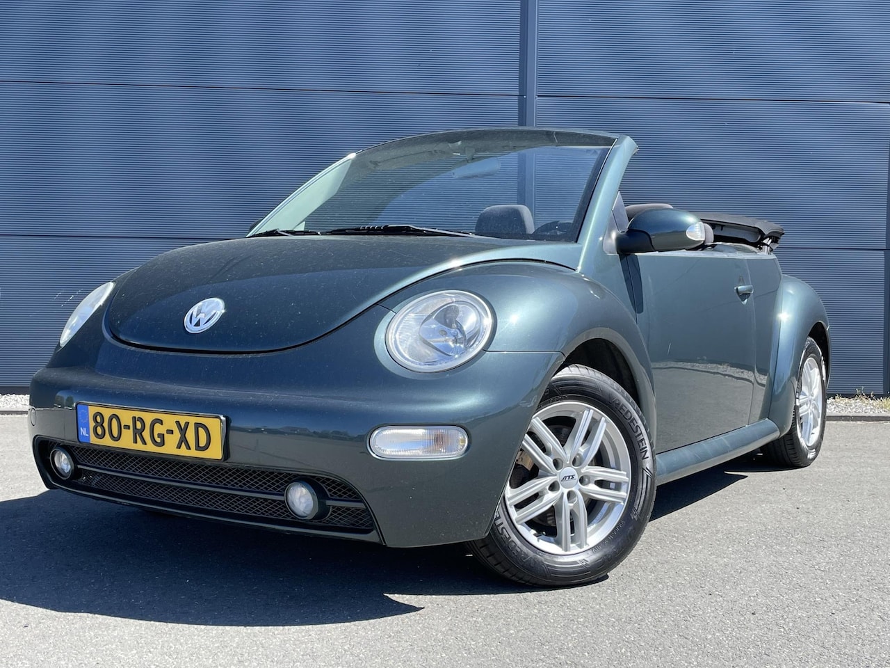 Volkswagen New Beetle Cabriolet - 2.0 Turijn 2.0 Turijn - AutoWereld.nl