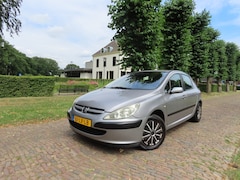Peugeot 307 - 2.0-16V XT Cruisecontrol Climate control Pdc Trekhaak 5 Drs