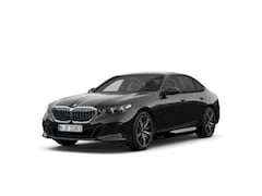 BMW 5-serie - Sedan 530e M Sport Edition | M Sportpakket | Travel Pack | Comfort Pack | Trekhaak
