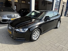 Audi A3 Sportback - 1.6 TDI Attraction Pro Line NL AUTO