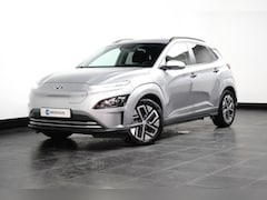 Hyundai Kona Electric - Comfort 64 kWh | Achterbank in delen neerklapbaar | Achteruitrijcamera | Airco (automatisc