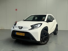 Toyota Aygo X - 1.0 VVT-i S-CVT Play Carplay, Zwarte Velgen, Automaat, 1e eigenaar slechts 19814 KM VERHUU