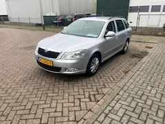 Skoda Octavia Combi - 1.2 TSI Ambition Business Line 1e Eigenaar Clima Cruise Navi Trekhaak Pdc Achter