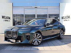 BMW i7 - 60 xDrive M Sport / Panoramadak Sky Lounge / Trekhaak / Executive Lounge Seating / Bowers