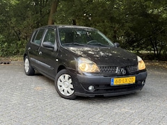 Renault Clio - 1.4-16V Privilège / Automaat / Jaar APK