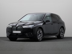BMW iX - xDrive40 High Executive 77 kWh | 4-zone airconditioning met automatische regeling | Stoelv