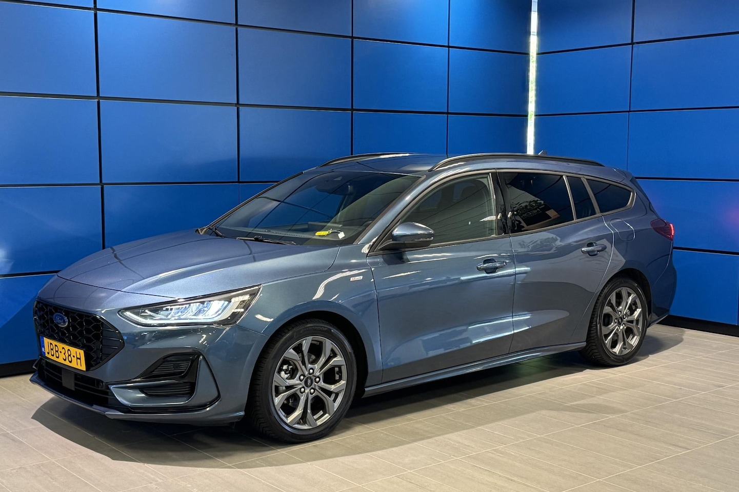 Ford Focus Wagon - 1.0 EcoBoost 155PK Hybrid ST Line Automaat - AutoWereld.nl