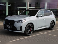 BMW X3 - 30e xDrive M Sport Automaat / Panoramadak / Trekhaak / Sportstoelen / Parking Assistant Pl