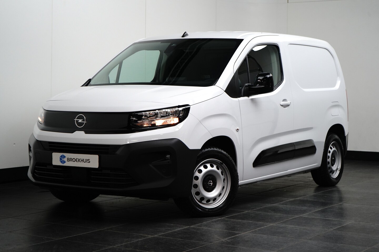 Opel Combo - 1.5 BlueHDi 100 S&S L1 | 2 zitplaatsen rechtsvoor | 3 zits | Airco - AutoWereld.nl