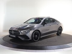 Mercedes-Benz CLA-Klasse - 180 Star Edition AMG Line Plus | Night pakket | Panoramadak | Stoelverwarming |