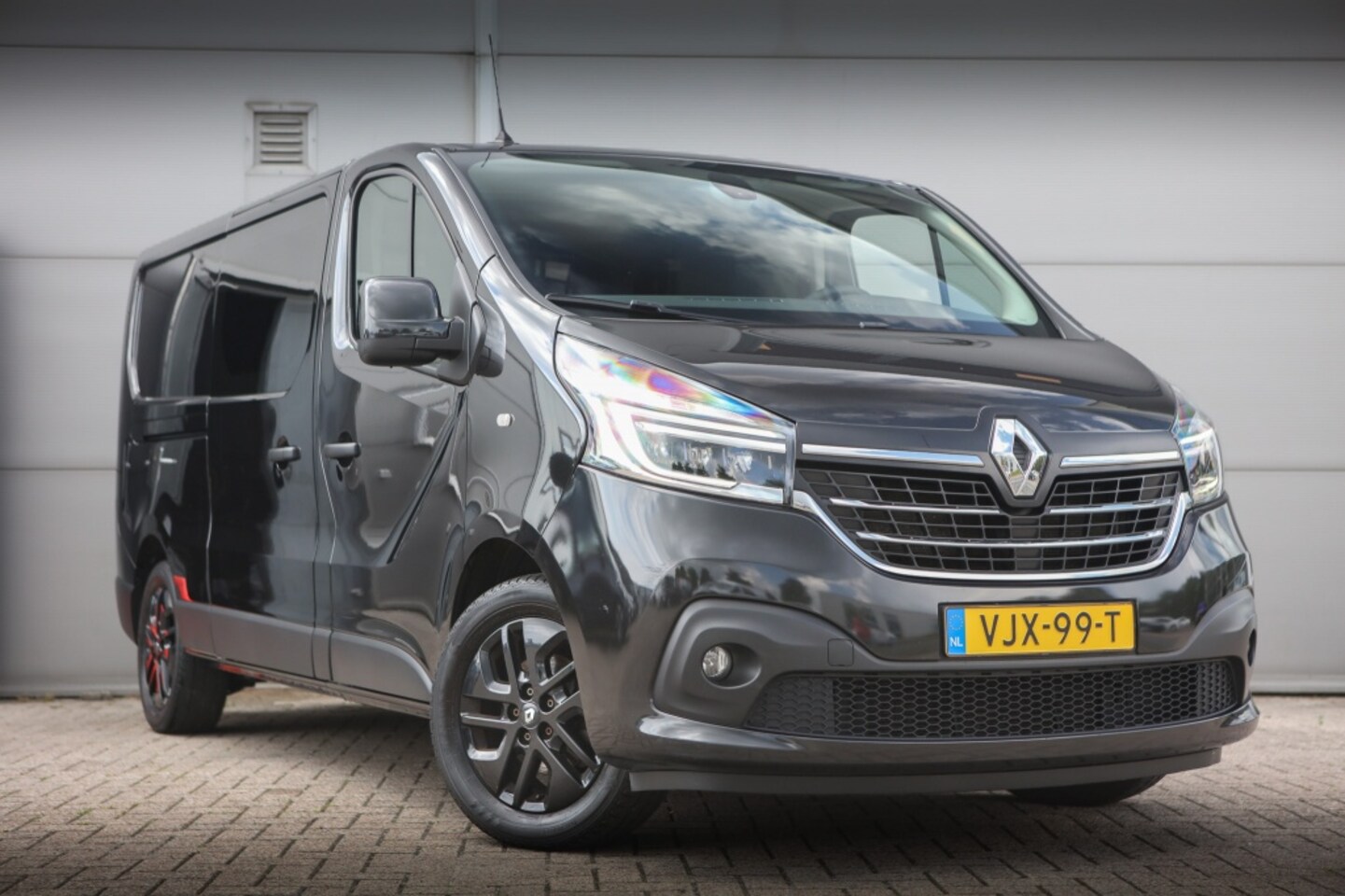 Renault Trafic - 2.0 dCi T29 L2H1 DC 2.0 dCi T29 L2H1DCCo - AutoWereld.nl