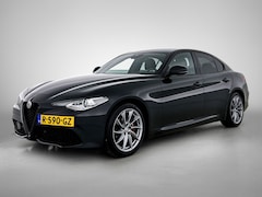 Alfa Romeo Giulia - 2.0T Sprint | Trekhaak | Clima | Navi | 12 maanden BOVAG |