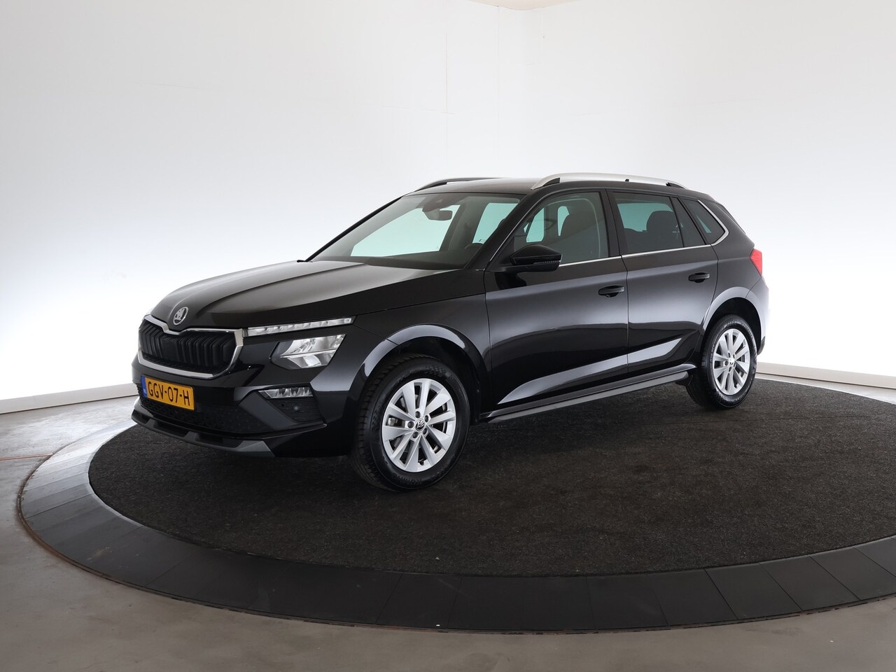 Skoda Kamiq - 1.0 TSI Business Edition | Winterpakket | Keyless | Carplay | 12 maanden BOVAG | - AutoWereld.nl