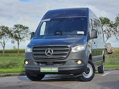 Mercedes-Benz Sprinter - 317 L2H2 LED Mbux10 Navi Apple Carplay Camera Nieuw Model BPM Vrij PDC Automaat Airco Appl