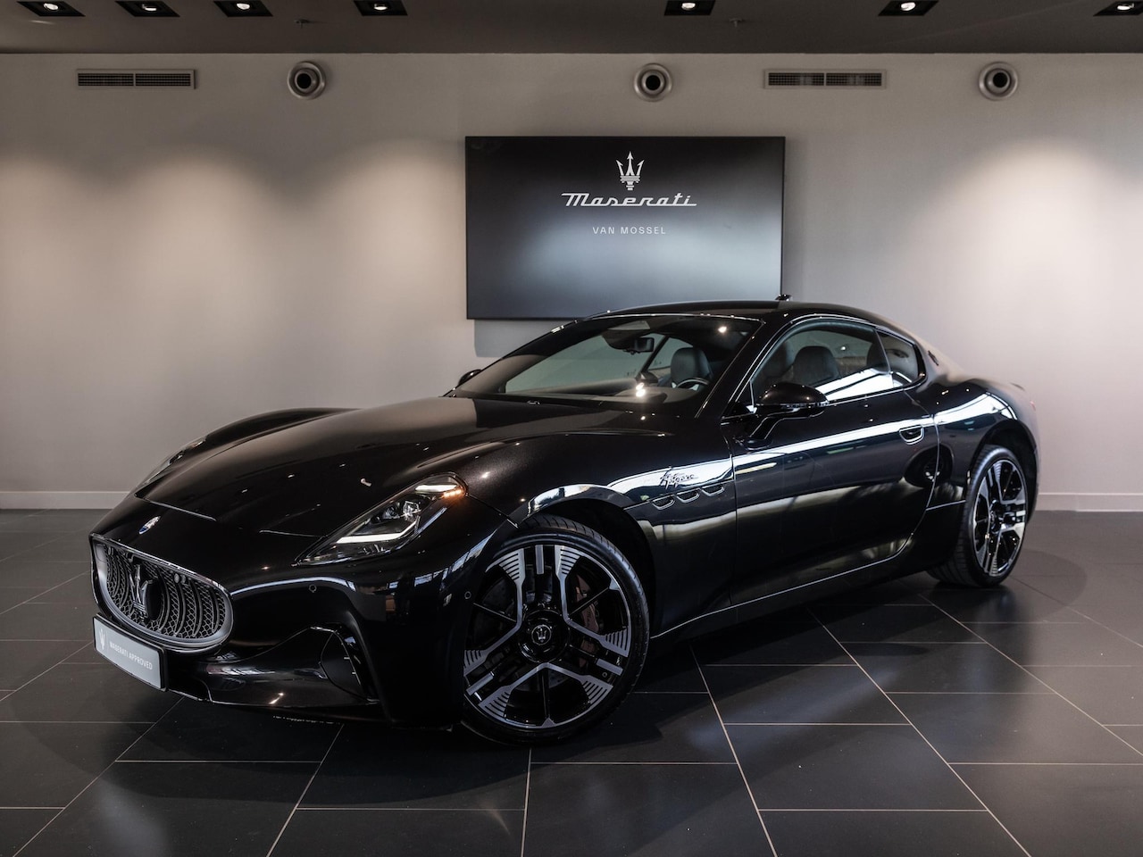 Maserati GranTurismo - AWD Folgore 92.5 kWh | 761pk | 2 jaar garantie | 20-21" velgen | Sonus Faber Premium Audio - AutoWereld.nl
