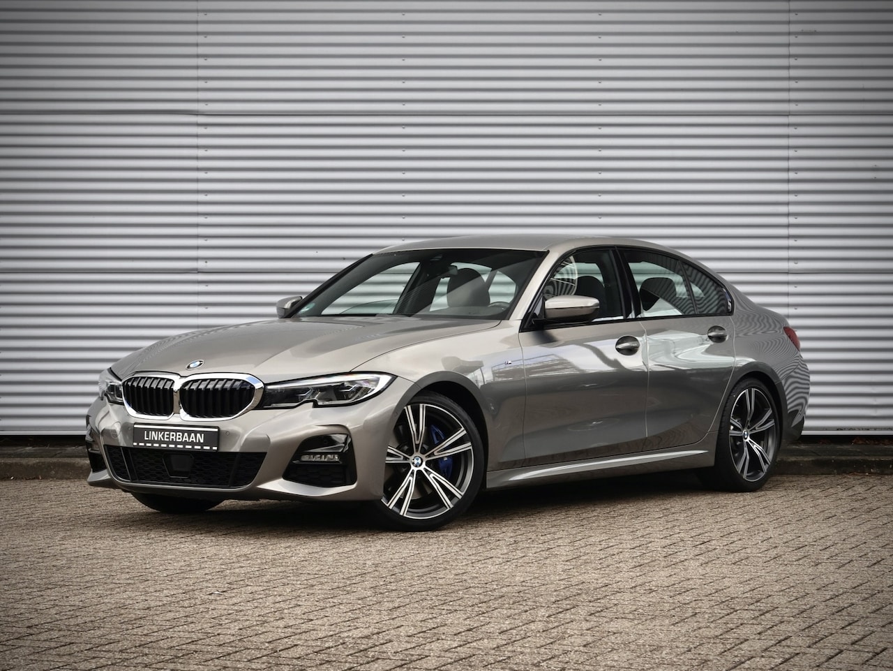 BMW 3-serie - Limousine 330i M Sport | M Sport | Head Up | Stoelverwarming | Adaptieve Cruise Controle | - AutoWereld.nl