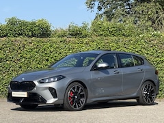 BMW 1-serie - 120 | M-Sport Pro | 19'' | Panorama | Camera | Comfort Access