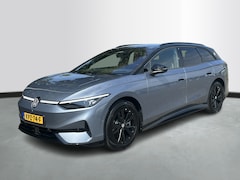 Volkswagen ID.7 Tourer - Limited Edition Plus 77 kWh 286pk Trekhaak Panoramadak / Demonstratie auto