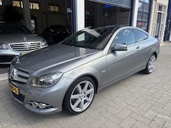 Mercedes-Benz C-klasse Coupé - 180 NL AUTO/PANORAMA/LEDER