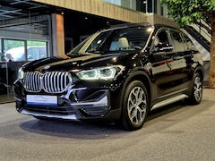 BMW X1 - xDrive25e High Executive X-Line | Panorama | Beige leder | Camera | Stoelverw. | Carplay