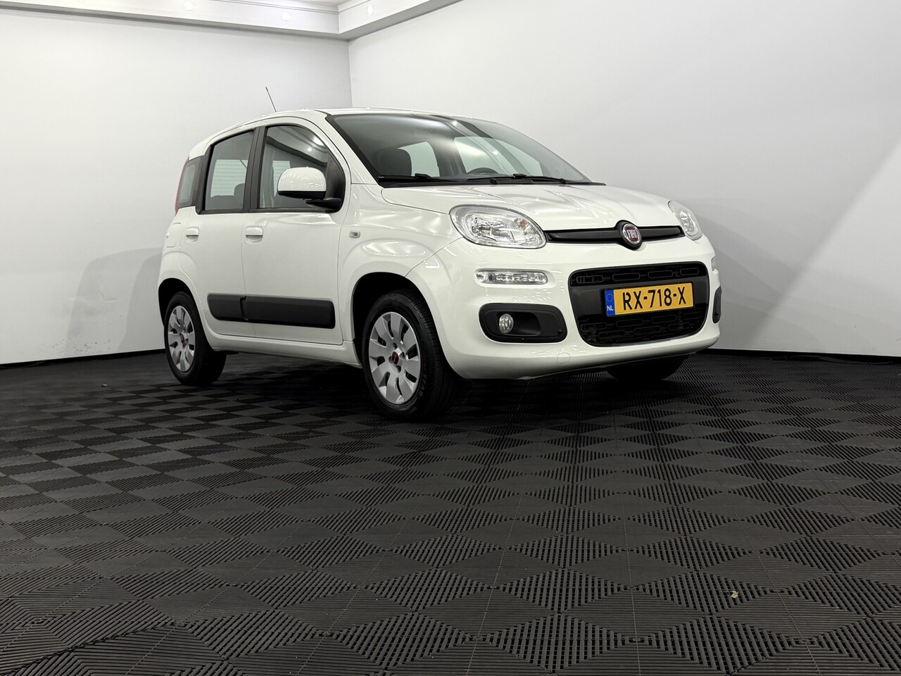 Fiat Panda - 0.9 TwinAir Lounge Airco, Radio, Eco mode, Mistlamp - AutoWereld.nl